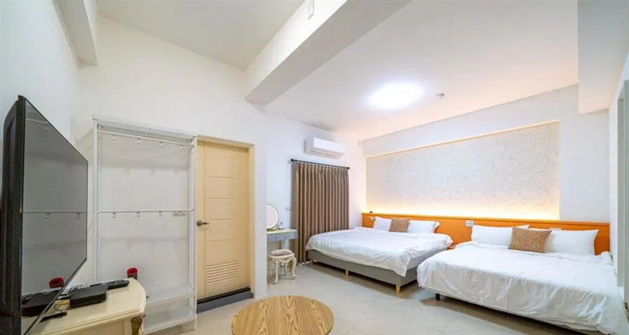 十月Mooon House｜客房與床鋪